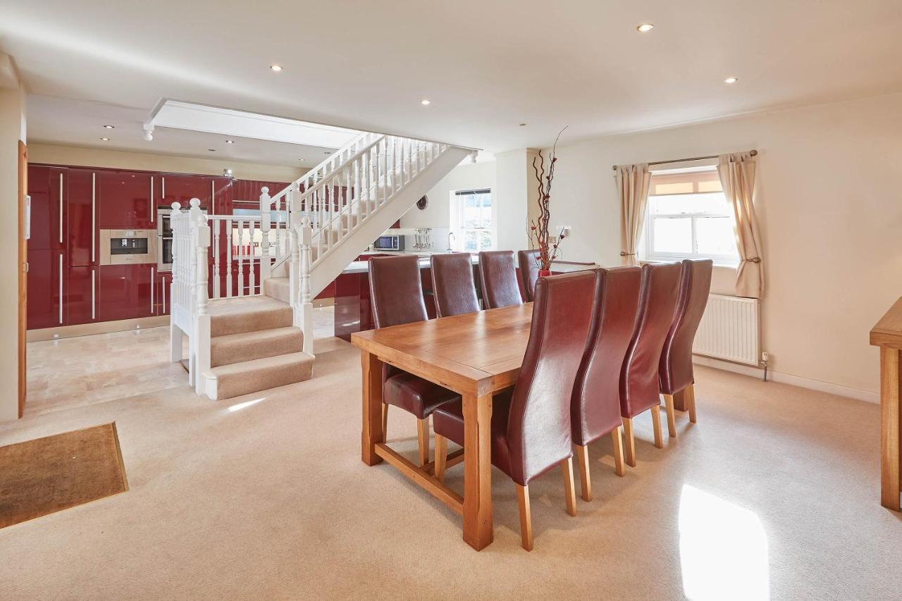 Host & Stay - Folkton Cottages Scarborough Eksteriør bilde