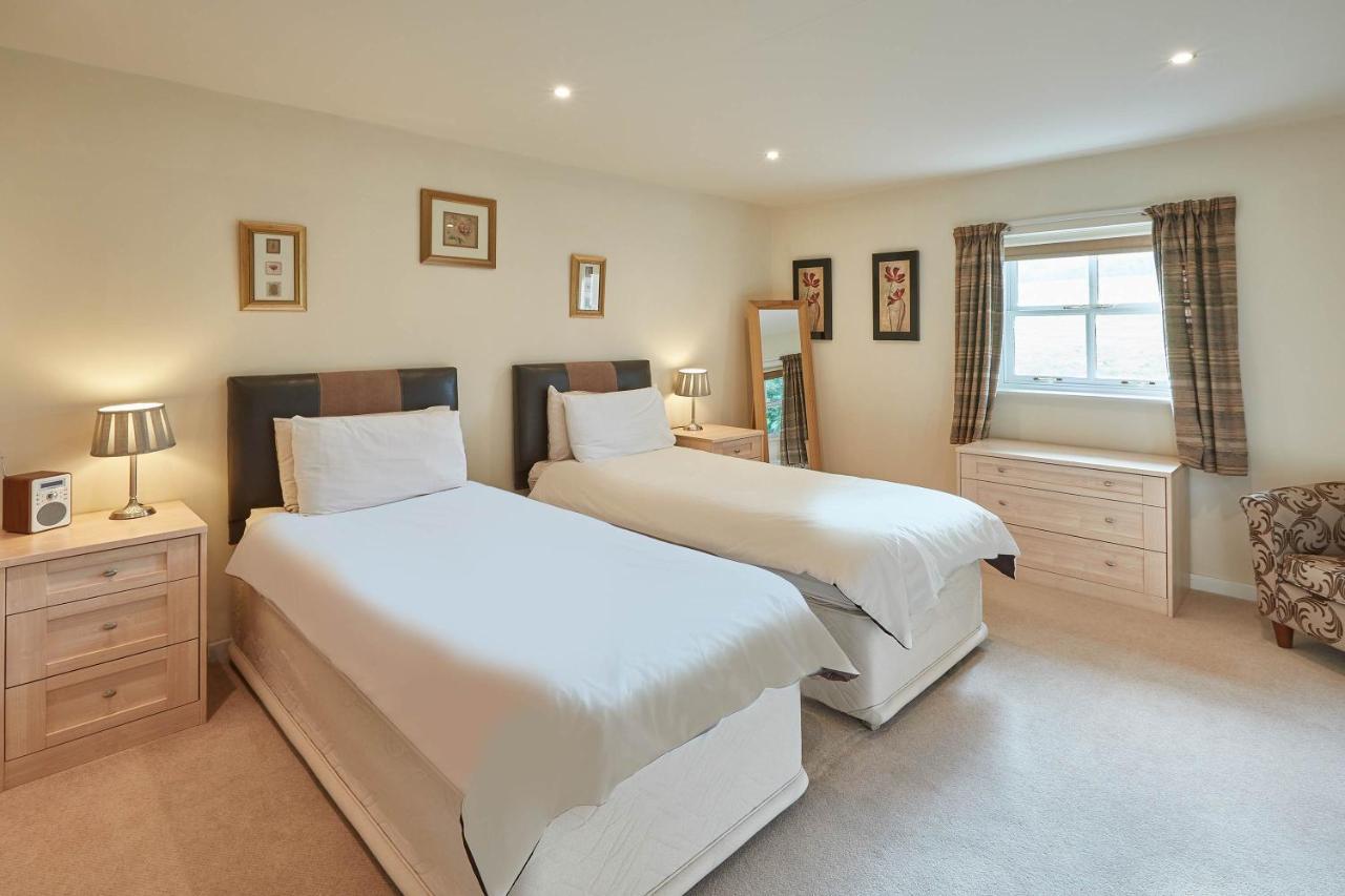Host & Stay - Folkton Cottages Scarborough Eksteriør bilde